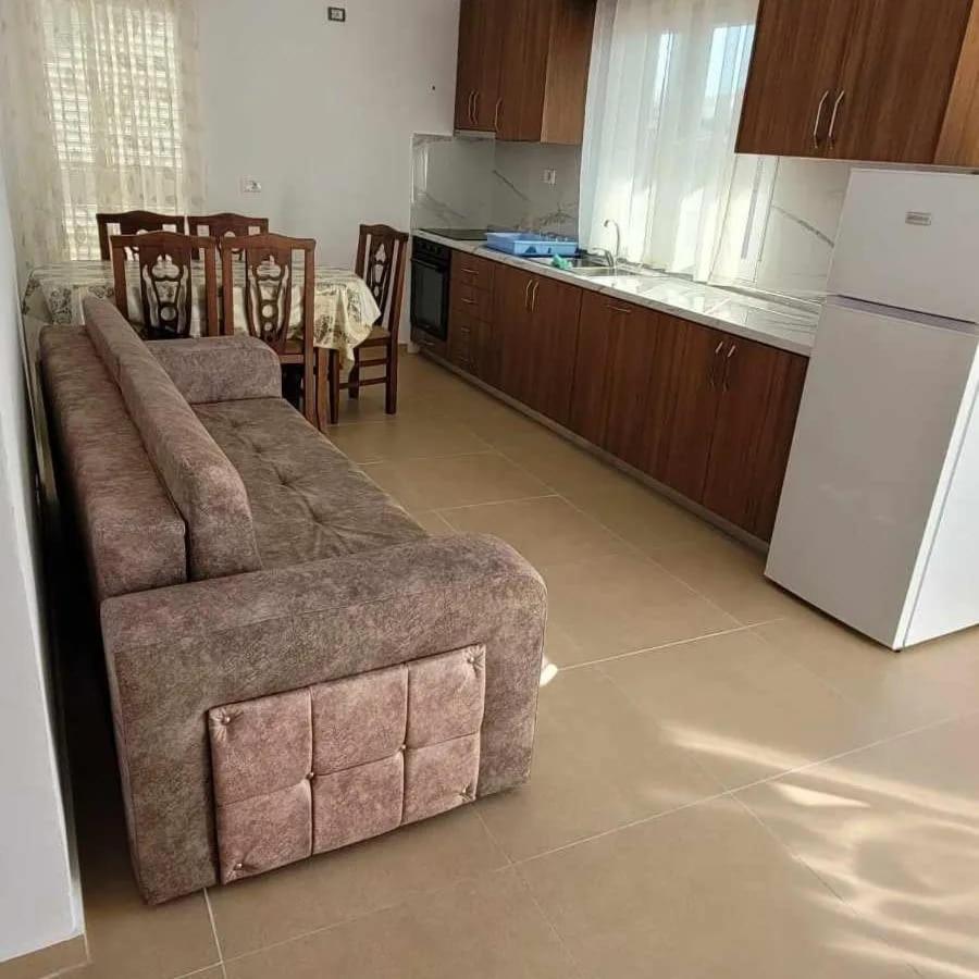 Vila Bali Durres Exterior photo